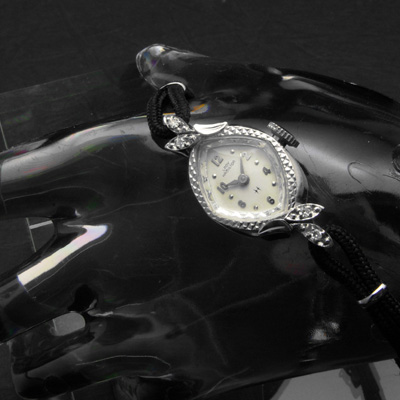 ハミルトン レディーハミルトン 菱形フェイス 14KWGケース ダイヤ装飾 レディースアンティークウオッチ 01